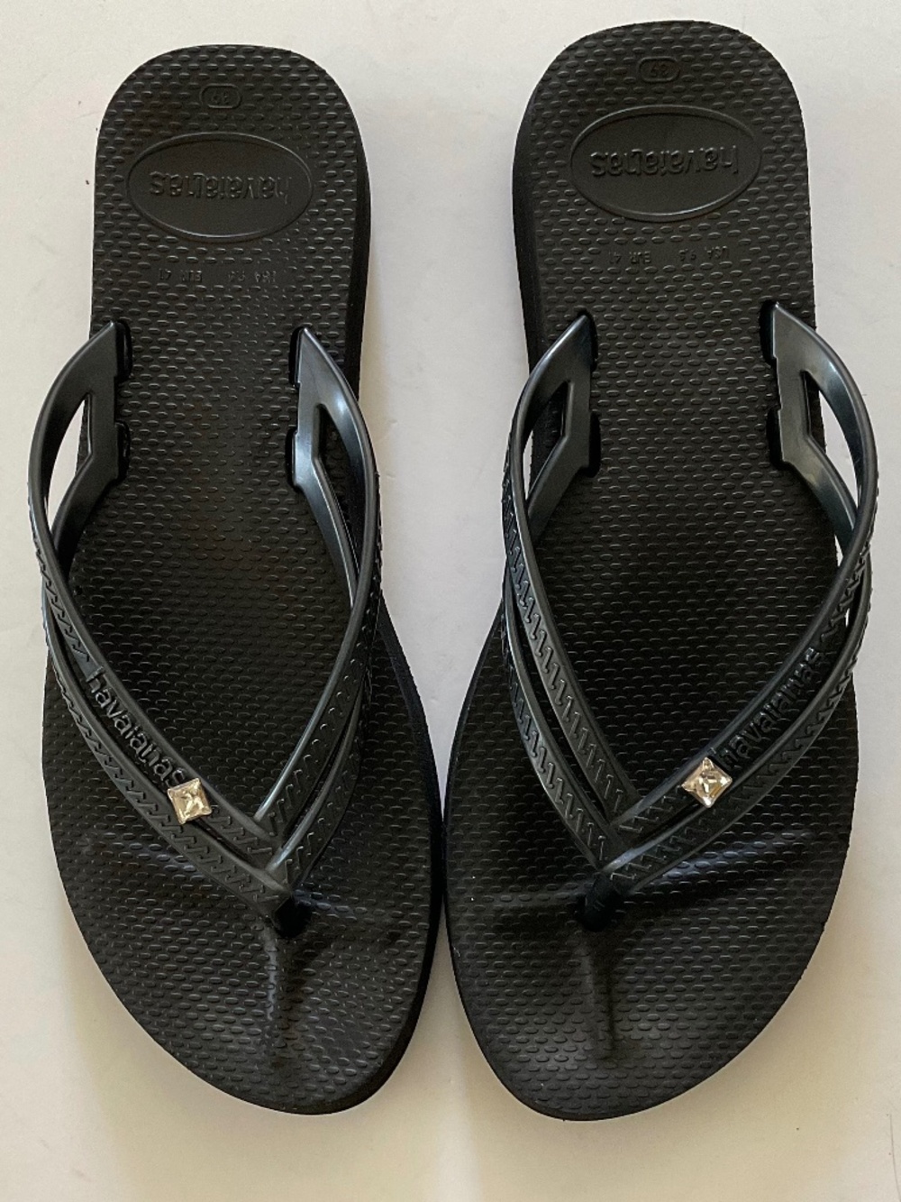 HAVAIANAS Double Strap Wedged Flip Flops Black Size 9.5 LIKE NEW